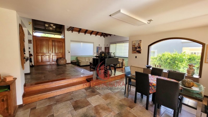 Country Jockey Club Casa en Venta de 4 Dorm. Fondo Golf