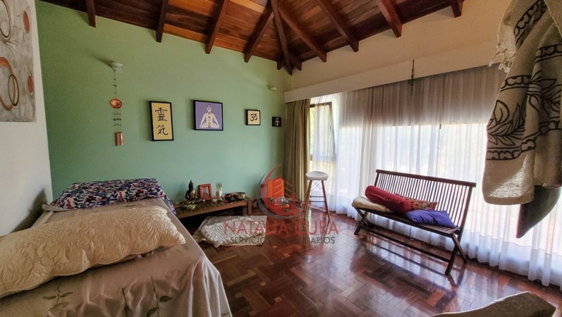 Country Jockey Club Casa en Venta de 4 Dorm. Fondo Golf