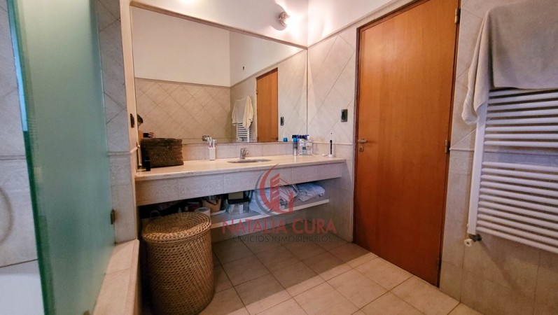 Country Jockey Club Casa en Venta de 4 Dorm. Fondo Golf