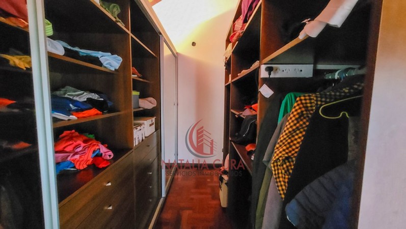 Country Jockey Club Casa en Venta de 4 Dorm. Fondo Golf