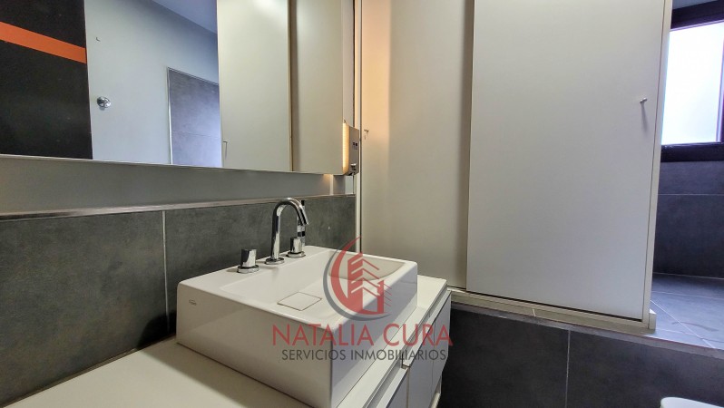 INMUEBLE COMERCIAL SOBRE ROQUE FUNES CASI MENENDEZ PIDAL