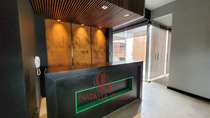 INMUEBLE COMERCIAL SOBRE ROQUE FUNES CASI MENENDEZ PIDAL