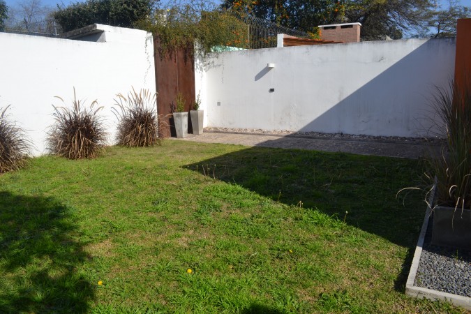 INMUEBLE COMERCIAL SOBRE ROQUE FUNES CASI MENENDEZ PIDAL