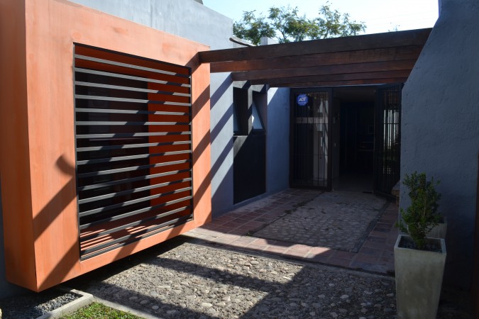 INMUEBLE COMERCIAL SOBRE ROQUE FUNES CASI MENENDEZ PIDAL