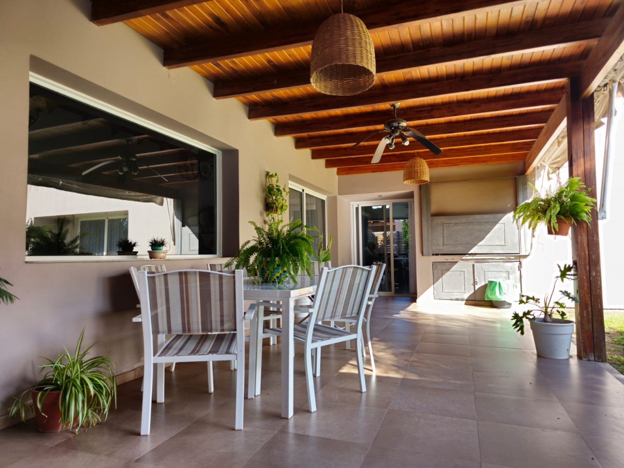 Country San Isidro, Villa Allende. Casa desarrollada en una sola Planta