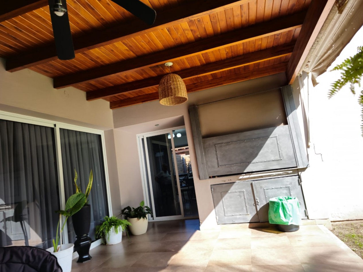 Country San Isidro, Villa Allende. Casa desarrollada en una sola Planta