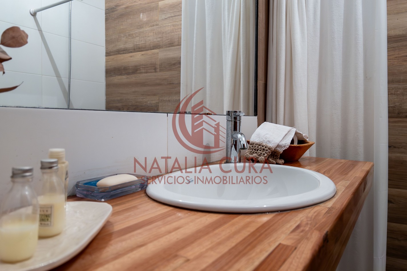 LA PANKANA- VENTA CASA EN TRES NIVELES