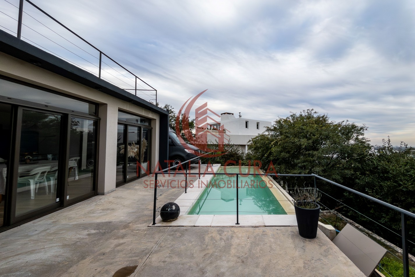LA PANKANA- VENTA CASA EN TRES NIVELES