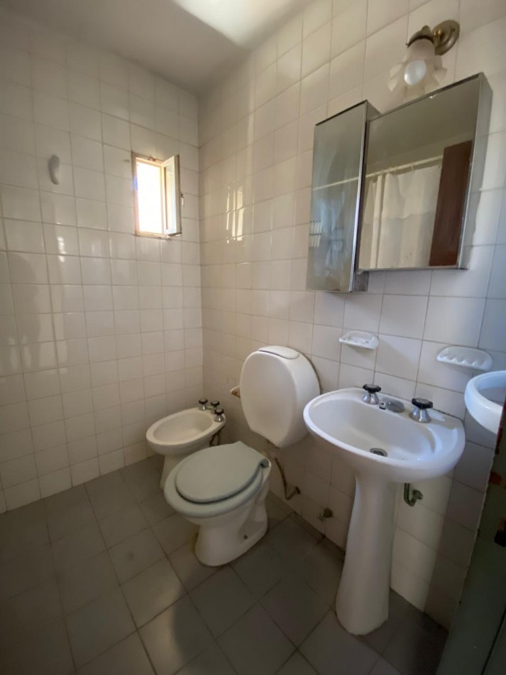 Amplio dpto de 2 dormitorios zona Tribunales I