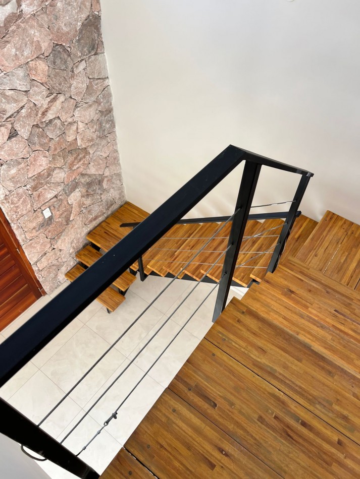 Duplex de categoria Rivera Indarte APTO CREDITO