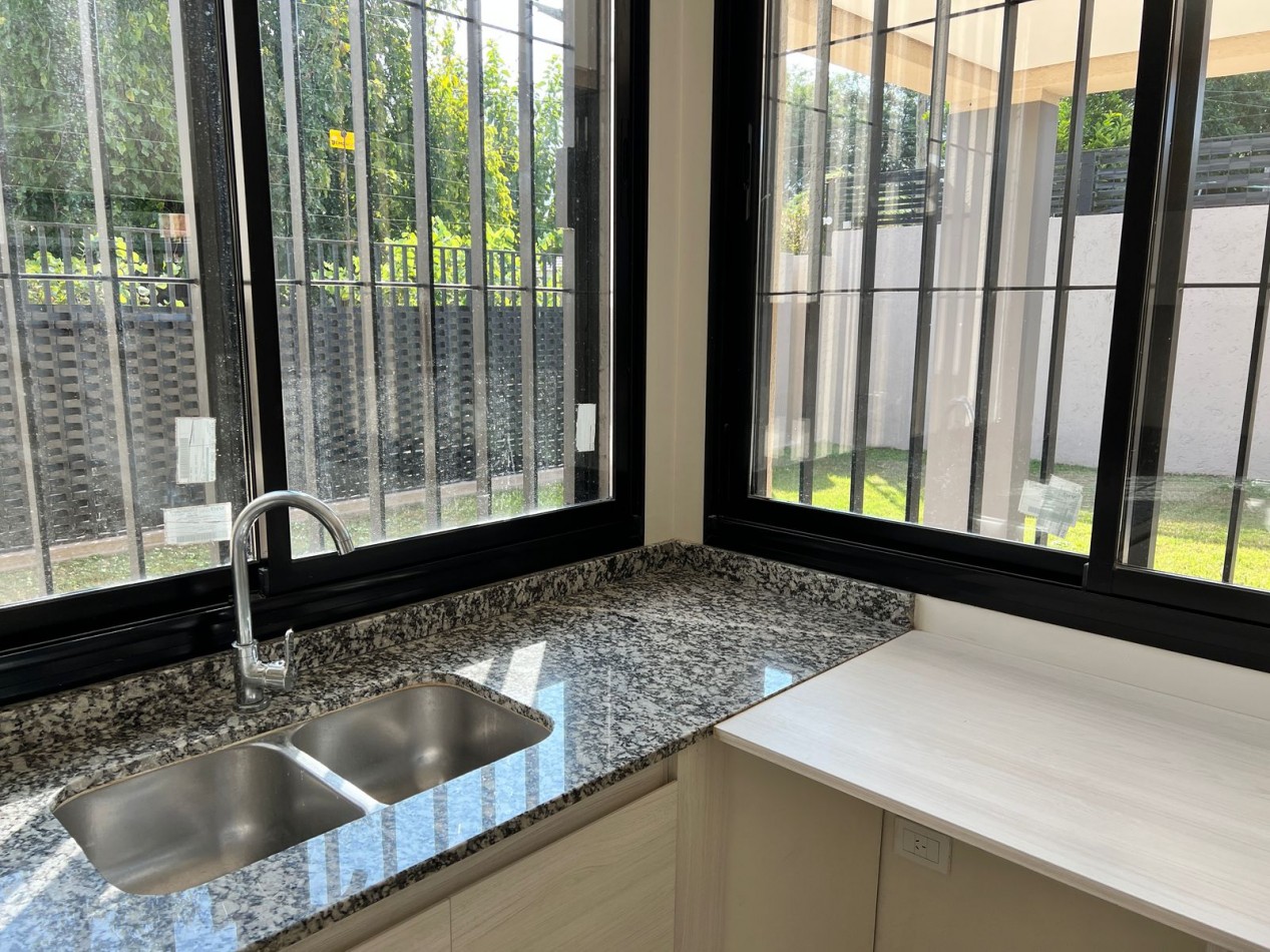 Duplex de categoria Rivera Indarte APTO CREDITO