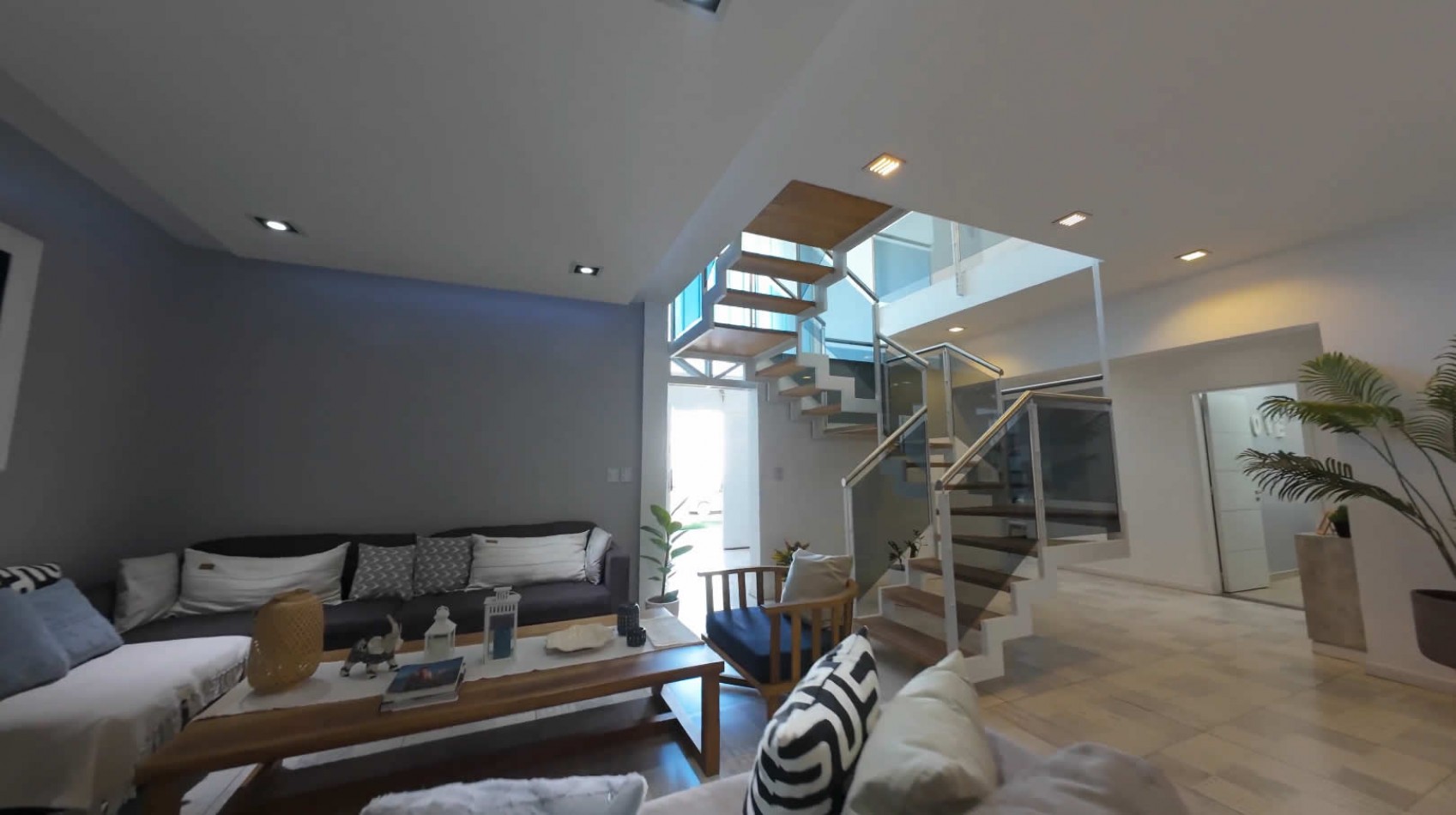Moderna casa en Verandas de 7 Soles