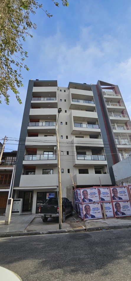 B° SAN MARTIN DEPTO EN VENTA 2 DORM CON BALCON CON ASADOR ORIENTACION FRENTE