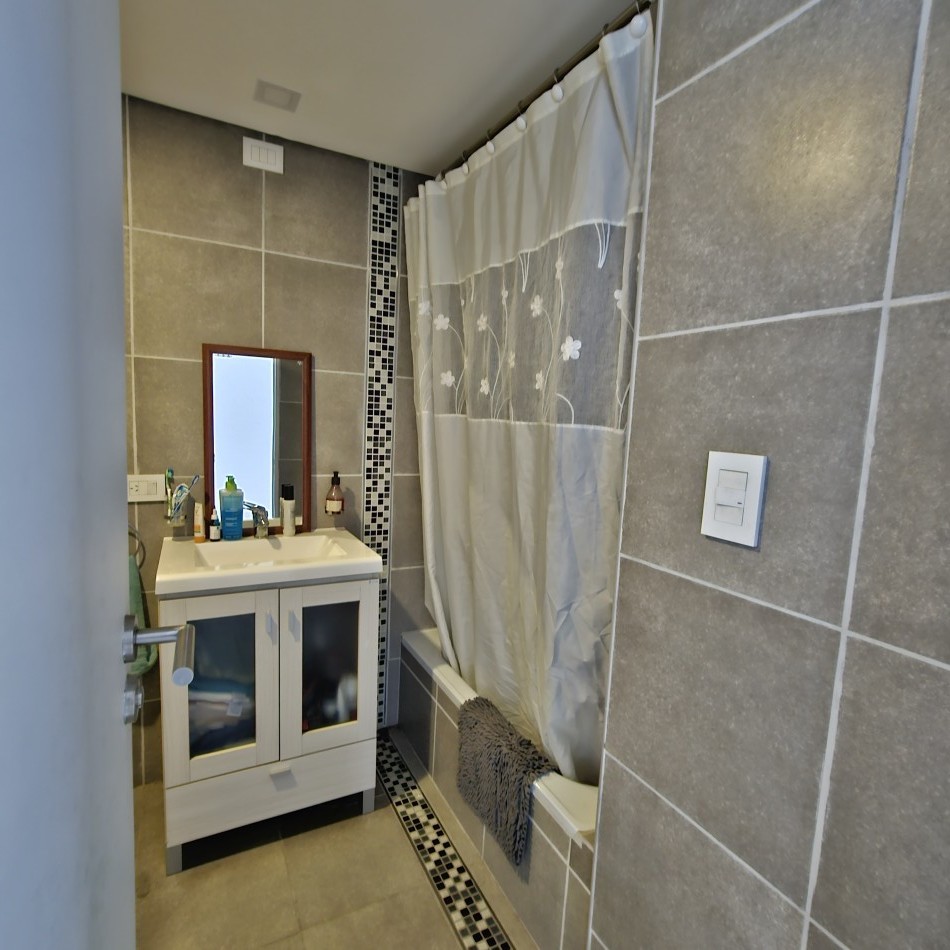 B° SAN MARTIN DEPTO EN VENTA 2 DORM CON BALCON CON ASADOR ORIENTACION FRENTE