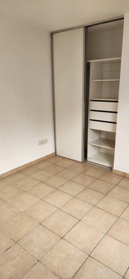 Alto Alberdi Dpto en alquiler de un dorm sobre Caseros a metros del Nuevo Centro Shopping
