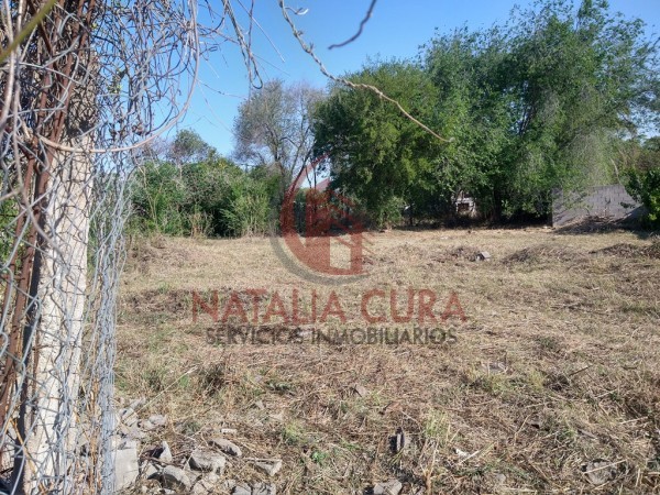 QUISQUISACATE- 2 Lotes de 694 y 603 Mts dentro de Housing