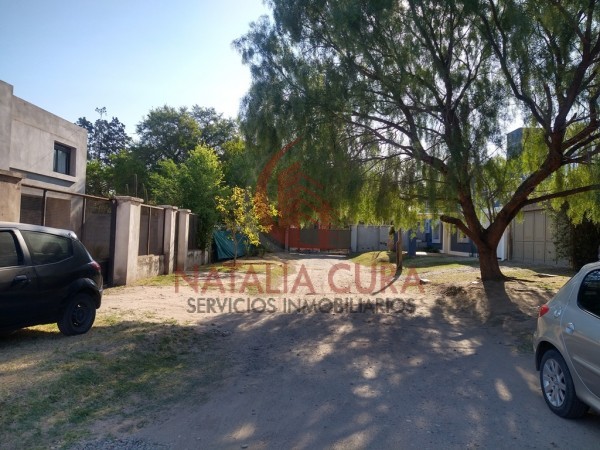 QUISQUISACATE- 2 Lotes de 694 y 603 Mts dentro de Housing