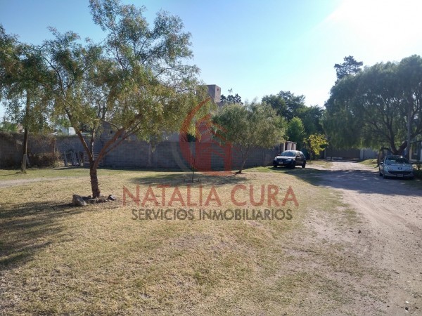 QUISQUISACATE- 2 Lotes de 694 y 603 Mts dentro de Housing