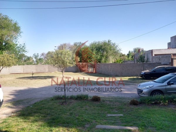 QUISQUISACATE- 2 Lotes de 694 y 603 Mts dentro de Housing