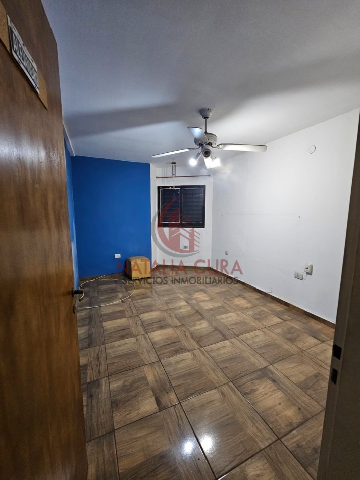 B°MARQUEZ VENTA CASA DE 4 DORM