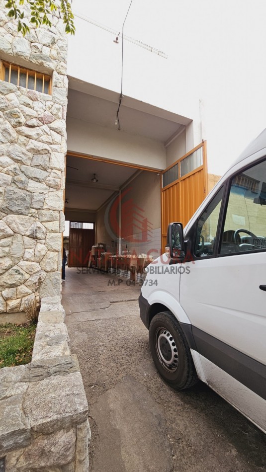 URCA- GALPON MAS DEPARTAMENTO EN VENTA