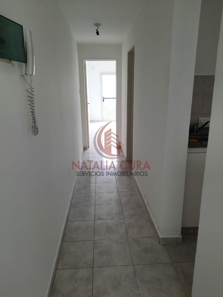 GUEMES DEPARTAMENTO P.B CON PATIO Y COCH.