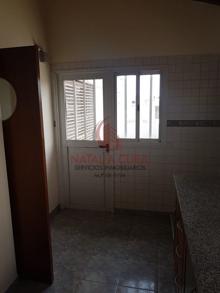 URCA- GALPON MAS DEPARTAMENTO EN VENTA