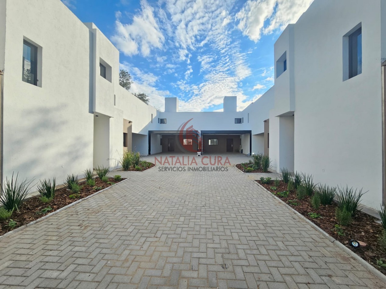 "HOUSING VIRACOCHA" DUPLEX 3 DORM 3 BAÑOS COCH DOBLE
