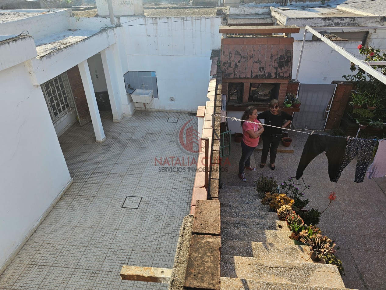 B° SAN MARTIN- HERMOSA CASA DE 3 DORM "APTA BANCOR"