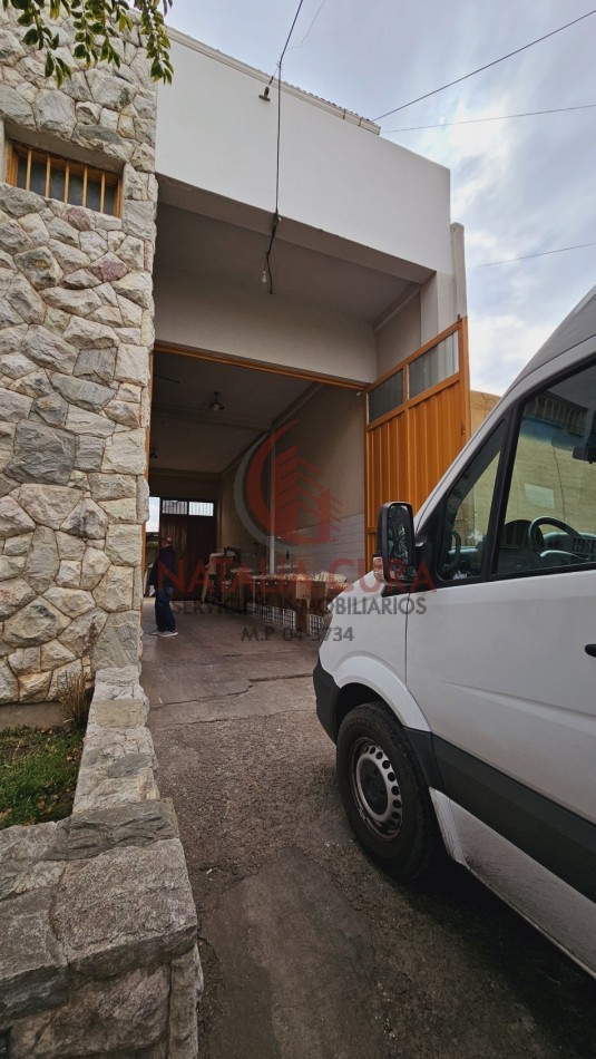 URCA- GALPON MAS DEPARTAMENTO EN VENTA