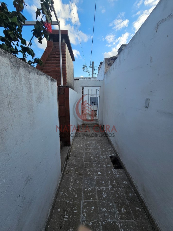 B° SAN MARTIN- HERMOSA CASA DE 3 DORM "APTA BANCOR"
