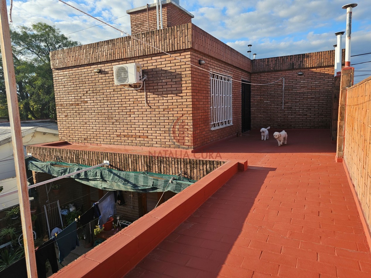 B° SAN MARTIN- HERMOSA CASA DE 3 DORM "APTA BANCOR"