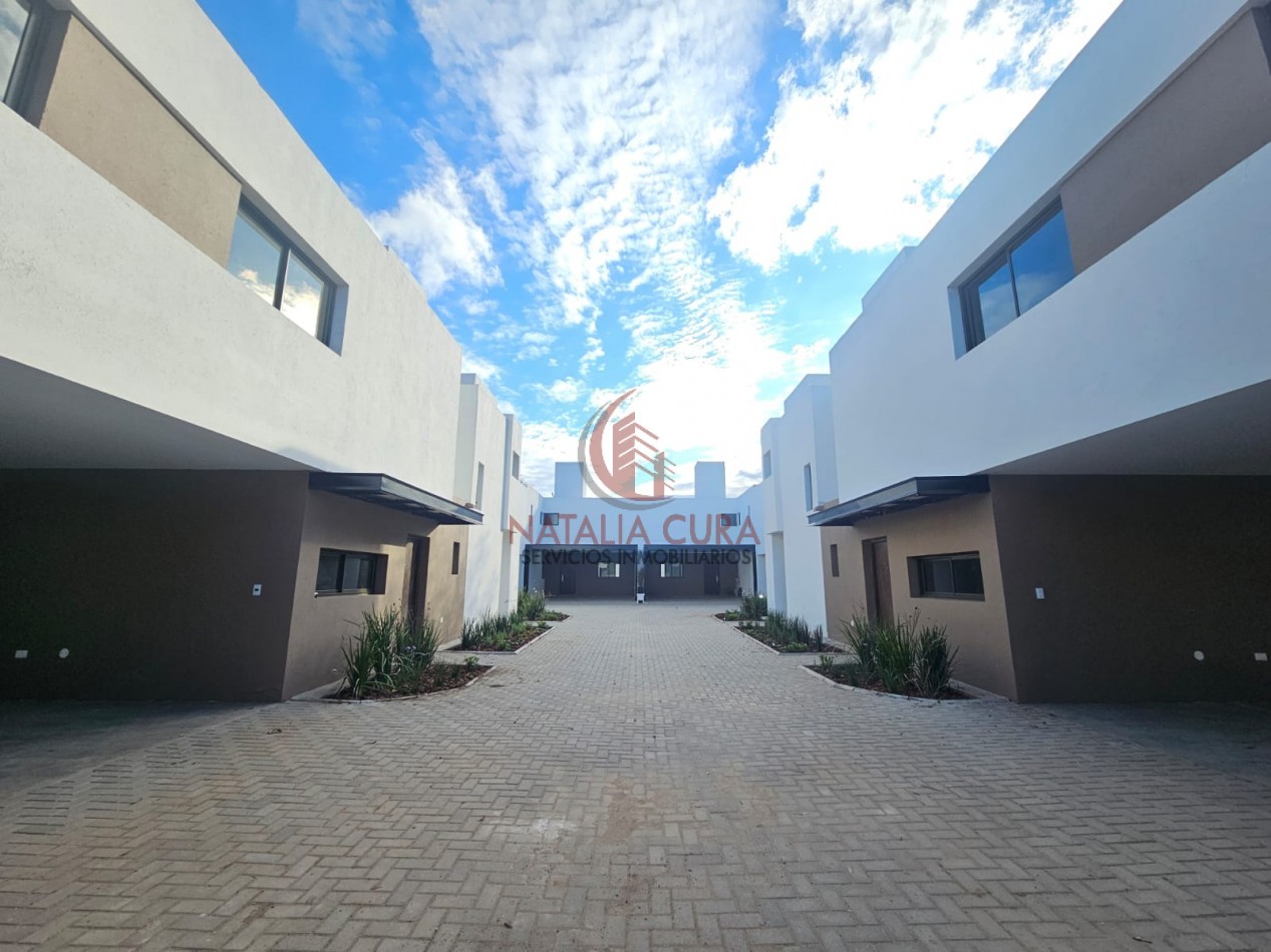 "HOUSING VIRACOCHA" DUPLEX 3 DORM 3 BAÑOS COCH DOBLE
