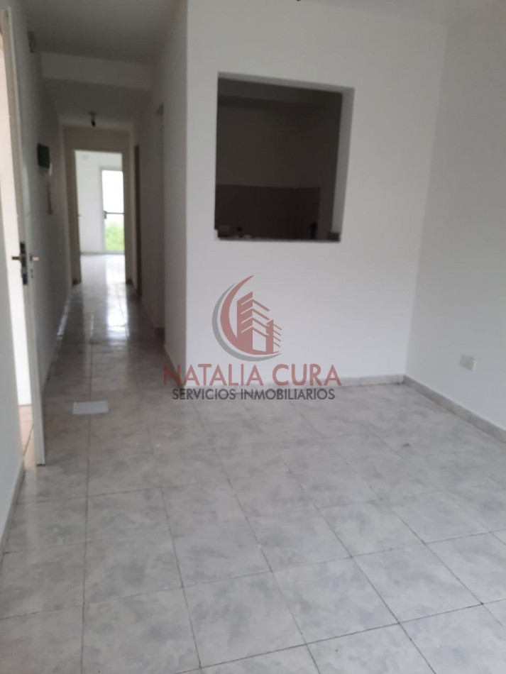 GUEMES DEPARTAMENTO P.B CON PATIO Y COCH.