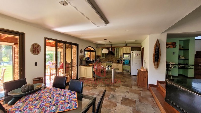 Country Jockey Club Casa en Venta de 4 Dorm. Fondo Golf