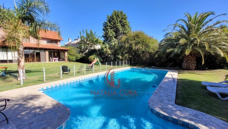 Country Jockey Club Casa en Venta de 4 Dorm. Fondo Golf