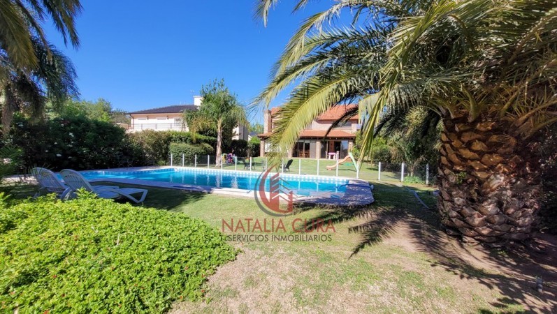 Country Jockey Club Casa en Venta de 4 Dorm. Fondo Golf