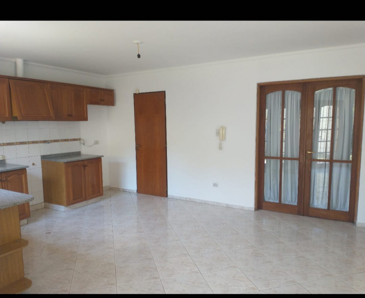 Casa 3 Dorm en Venta en B° La Salle-A Mts de Martinolli