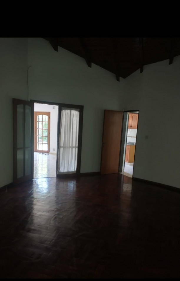 Casa 3 Dorm en Venta en B° La Salle-A Mts de Martinolli