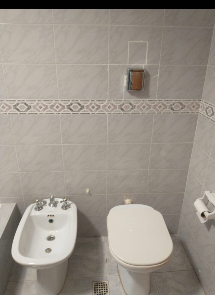 Casa 3 Dorm en Venta en B° La Salle-A Mts de Martinolli