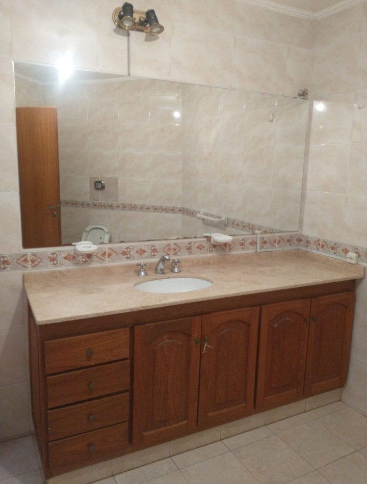 Casa 3 Dorm en Venta en B° La Salle-A Mts de Martinolli