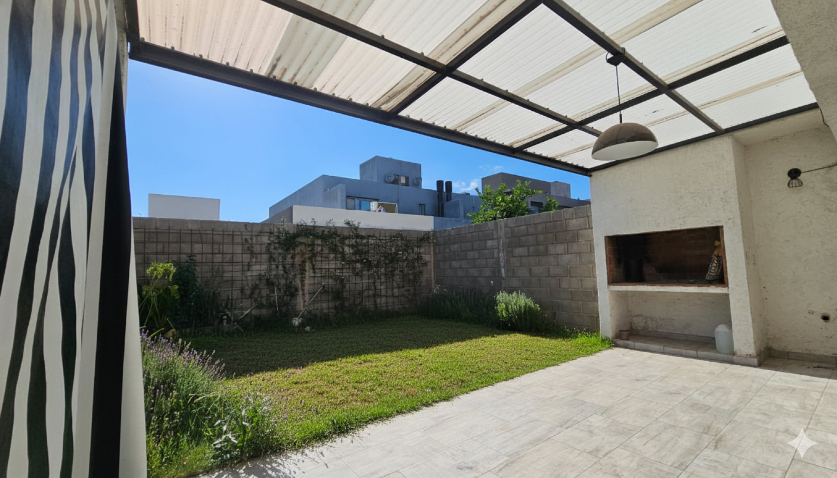 VENTA DUPLEX 3 DORM - LOMAS DE MANANTIALES 