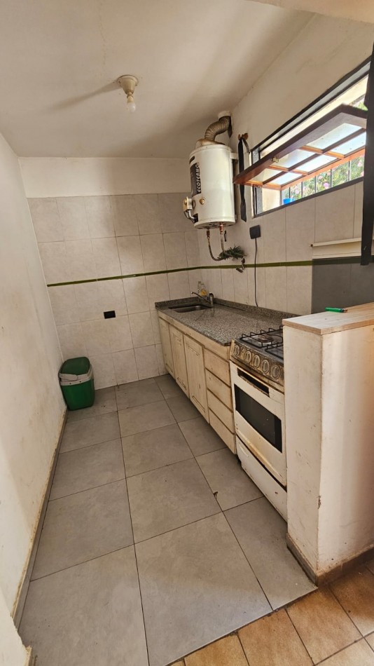 Arguello: Oasis Natural de 1.400 m² con Potencial para 5 Viviendas