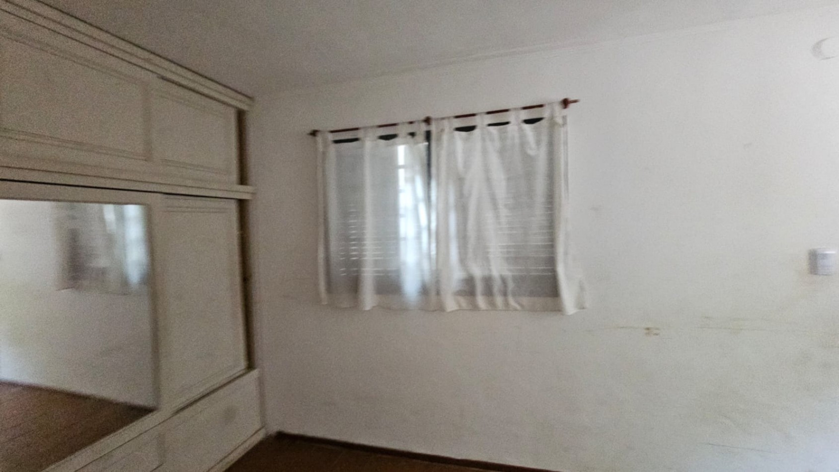 Arguello: Oasis Natural de 1.400 m² con Potencial para 5 Viviendas
