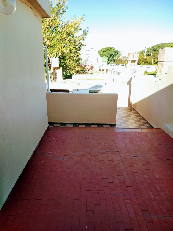 ALQUILER DEPARTAMENTO 2 DORM ALQUILER CON TERRAZA A  MTS FUERZA AEREA