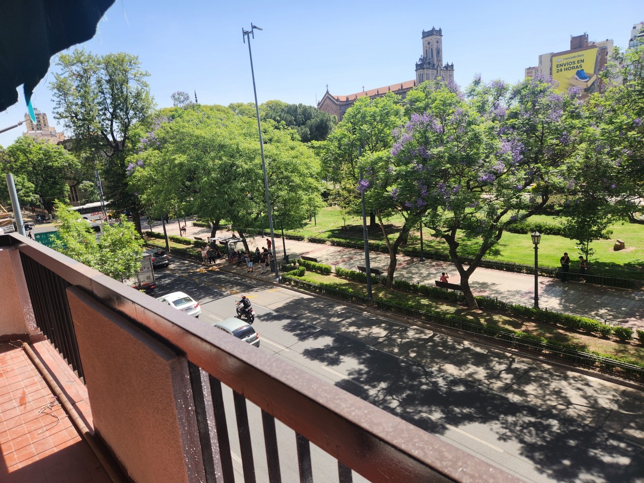 Departamento 2 Dorm Frente a Plaza Colon! AMOBLADO