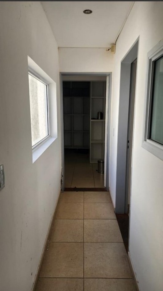 Local Comercial de Gran Escala en Alquiler - Av. Spilimbergo al 3500, Cordoba.