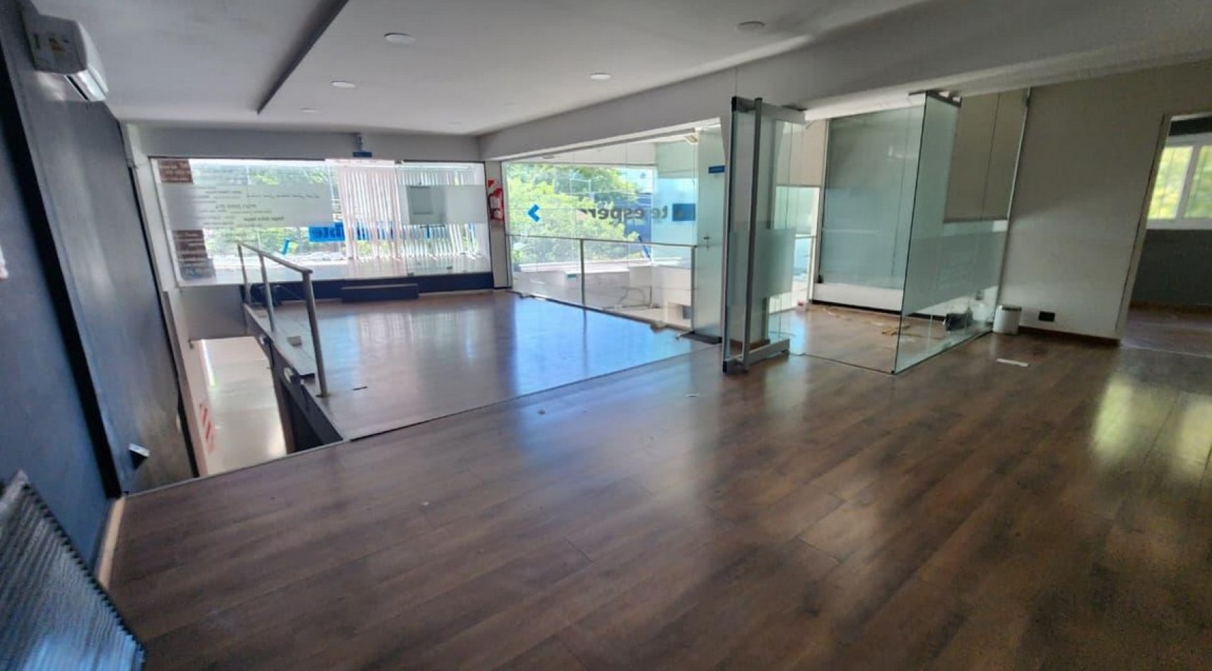 Local Comercial de Gran Escala en Alquiler - Av. Spilimbergo al 3500, Cordoba.