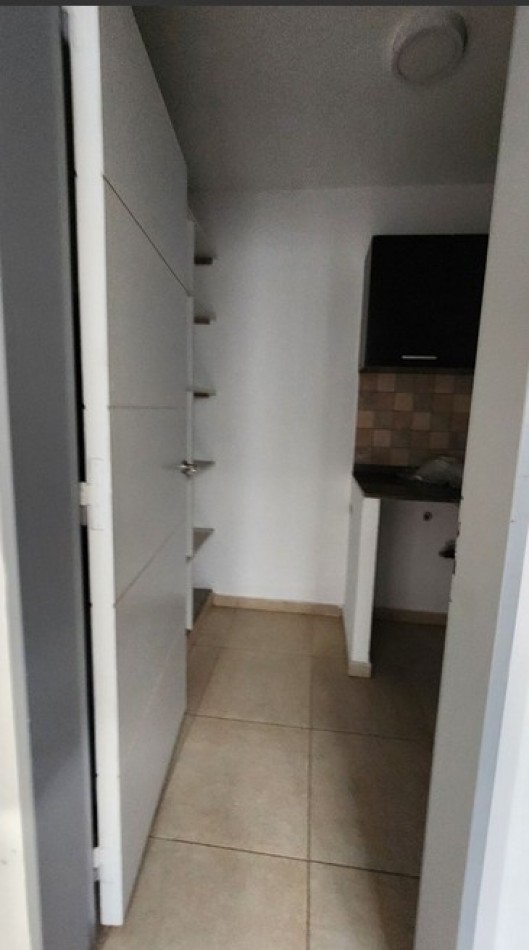 Local Comercial de Gran Escala en Alquiler - Av. Spilimbergo al 3500, Cordoba.