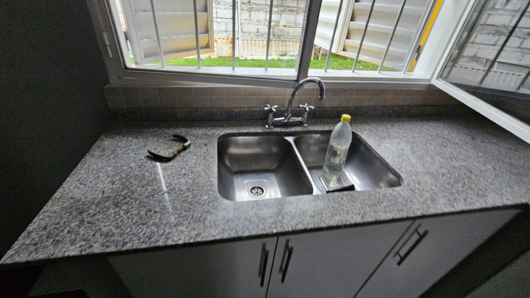 COMODA CASA DE 4 DORMITORIOS EN VENTA-SALDAN